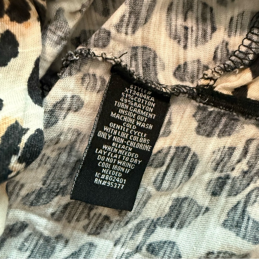 🦊 Sanctuary Leopard Print V-Neck Top - Picture 4 of 6